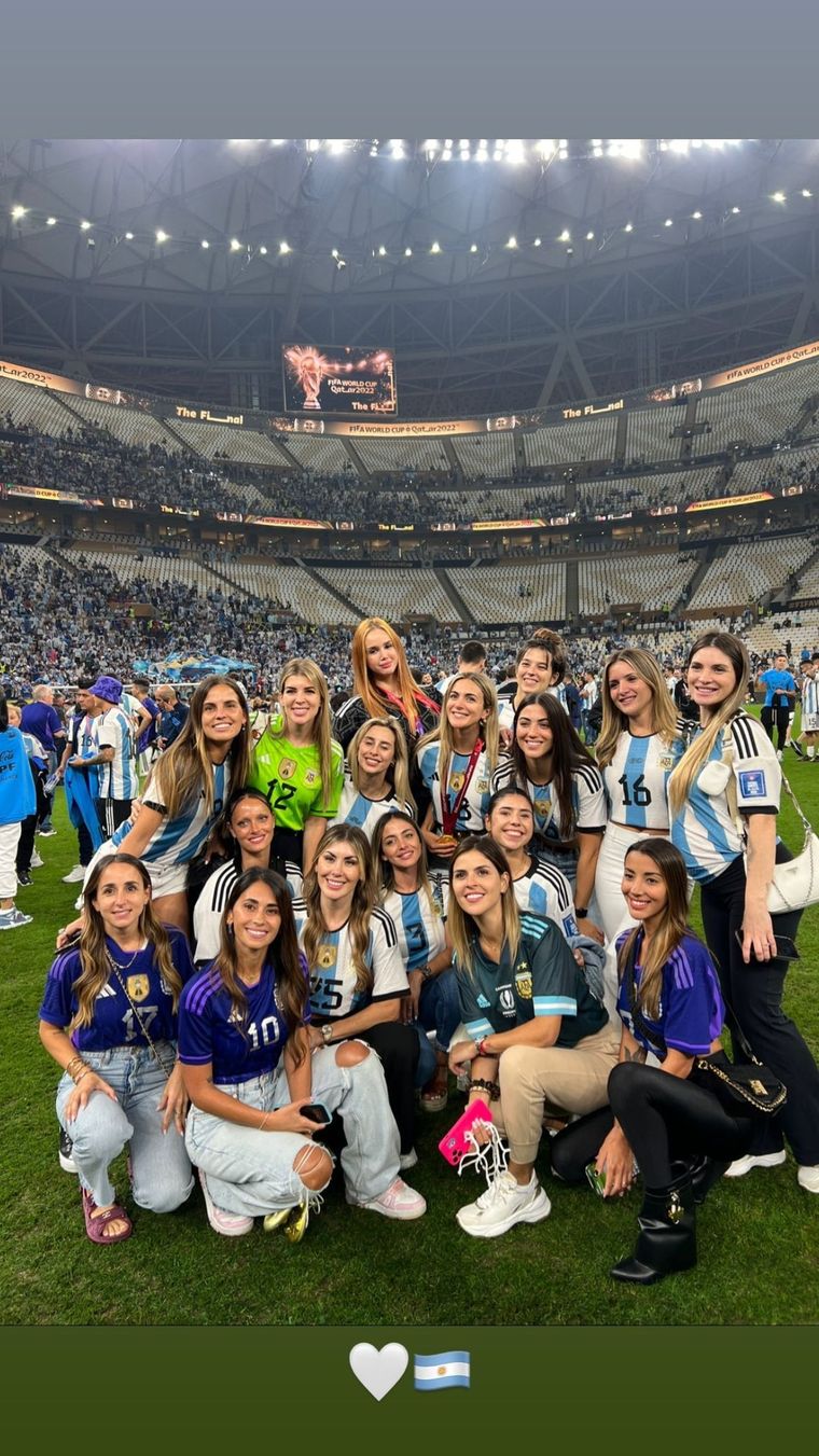 Ellas son las parejas de los jugadores argentinos, quienes los acompañaron durante todo el Mundial de Qatar 2022 Foto: Instagram