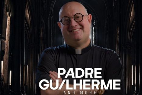 El sacerdote se presentará en octubre. El sacerdote se presentará en octubre.