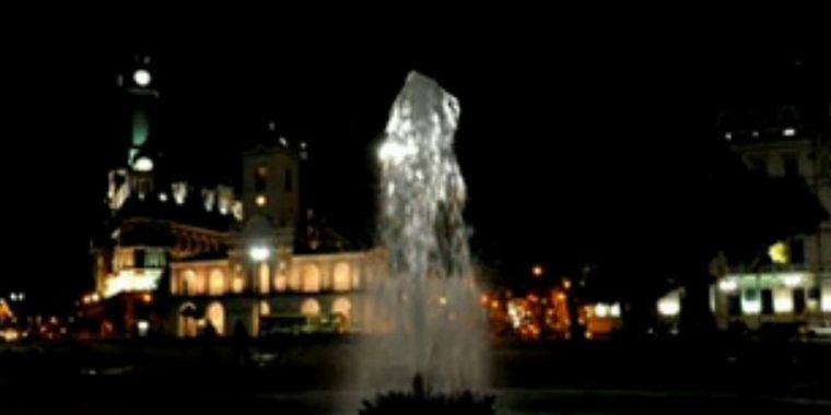 El Cabildo está sin iluminación.