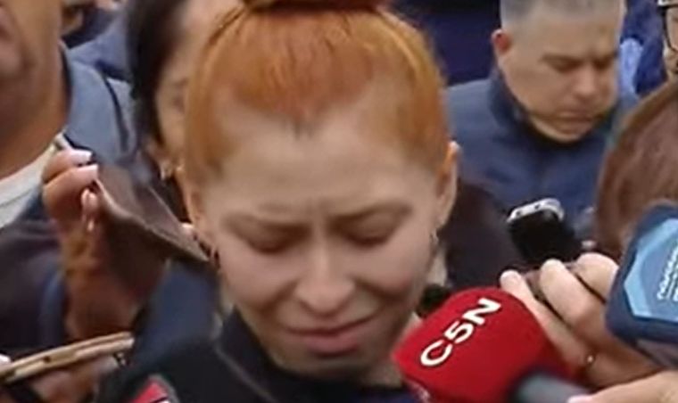La hija del chofer asesinado habló con los medios Foto: Captura de TV.