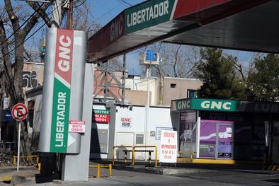 MDZol | Cabe destacar que el metro cúbico de GNC tiene un costo en las estaciones de servicio de entre $240 y $300 Foto: ALF PONCE MERCADO / MDZ