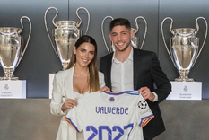 La argentina Mina Bonino y el uruguayo Fede Valverde.