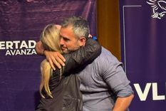 Karina y Martín, fundidos en un abrazo. Foto: La libertad avanza. Karina y Martín, fundidos en un abrazo. Foto: La libertad avanza.