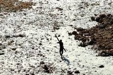 Los sentineleses están prácticamente aislados del mundo. Foto: BBC