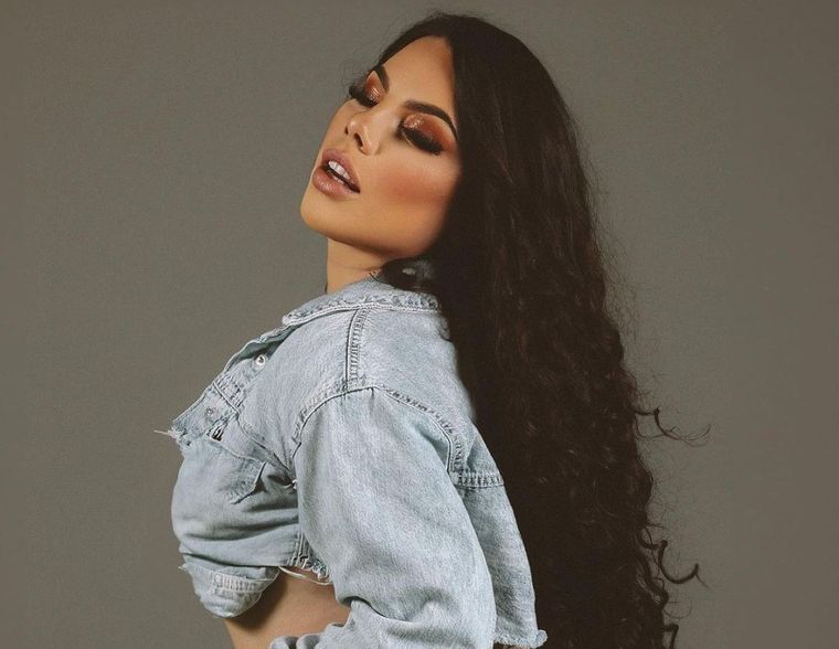 Lizbeth Rodríguez sabe que puede complicar la vida y luce como una diosa. Foto: Lizbeth Rodríguez / Instagram