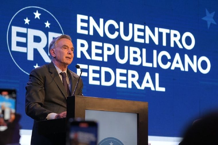 Foto: Twitter Miguel Ángel Pichetto