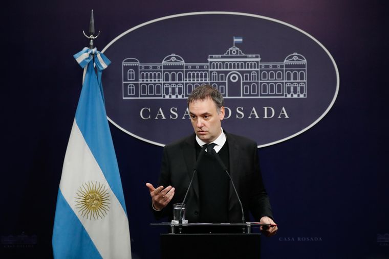 Manuel Adorni, otra de los funcionarios que cambiará su rol en el Gabinete después del 10 de diciembre.