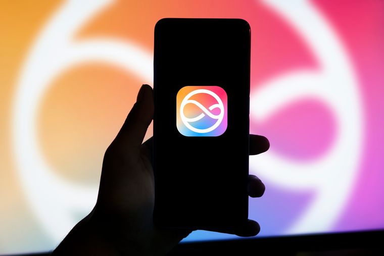 El nuevo sistema de Apple reemplazaría la dependencia actual de Siri con ChatGPT. El nuevo sistema de Apple reemplazaría la dependencia actual de Siri con ChatGPT.
