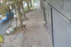 Un niño de cinco años resultó herido este lunes tras protagonizar un violento accidente al descender de un colectivo en la localidad bonaerense de Villa Fiorito.