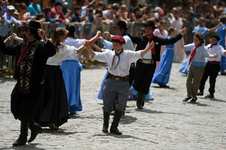 Los docentes hicieron un festival por el 9 de julio. Foto ilustrativa.
