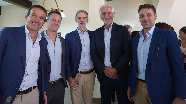 Ezequiel Gussoni, Gonzalo Anaya, Andrés Gledran, Fernando Sanchís y Gastón Orlandini. Ezequiel Gussoni, Gonzalo Anaya, Andrés Gledran, Fernando Sanchís y Gastón Orlandini.