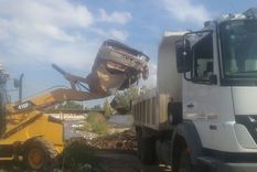 sacaron mas de 200 toneladas de basura en canales del gran mendoza sacaron mas de 200 toneladas de basura en canales del gran mendoza