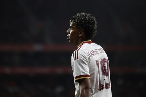 Lamine Yamal, furioso por la polémica de sus propios hinchas en España-Egipto. Lamine Yamal, furioso por la polémica de sus propios hinchas en España-Egipto.