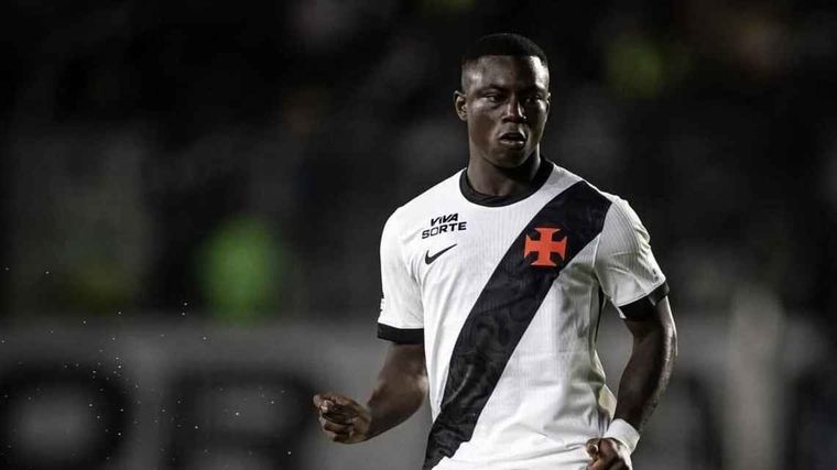 Hinestroza vive días complicados con la camiseta de Vasco.