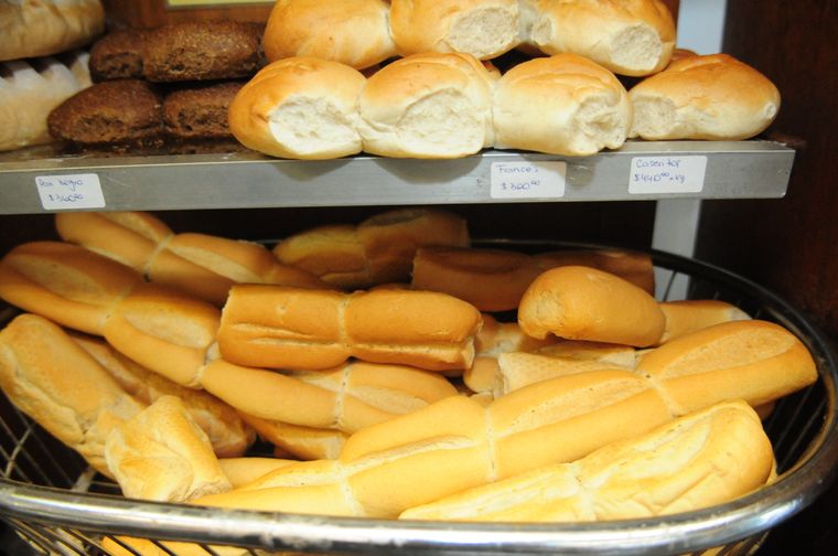 El pan es uno de los alimentos que más incrementos ha sufrido el último tiempo Foto: MDZ