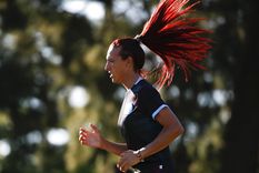 respaldan el pedido de mara gomez, futbolista trans que pide jugar el torneo femenino