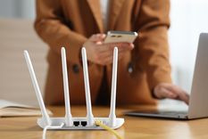 Los usuarios buscan alternativas para reducir el servicio de Internet. Foto: Shutterstock