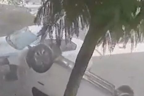 El hecho ocurrió sobre la calle Falleres, entre Bolonia y Virgen de Itatí, en la localidad bonaerense de Villa Centenario.  Foto: Captura de video
