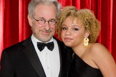 en casa de herrero... la hija de spielberg quiere hacer cine para adultos