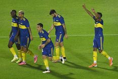 Rodrigo Montes levanta los brazos tras marcar el segundo de Boca. Foto: @ESPNArgentina Rodrigo Montes levanta los brazos tras marcar el segundo de Boca. Foto: @ESPNArgentina