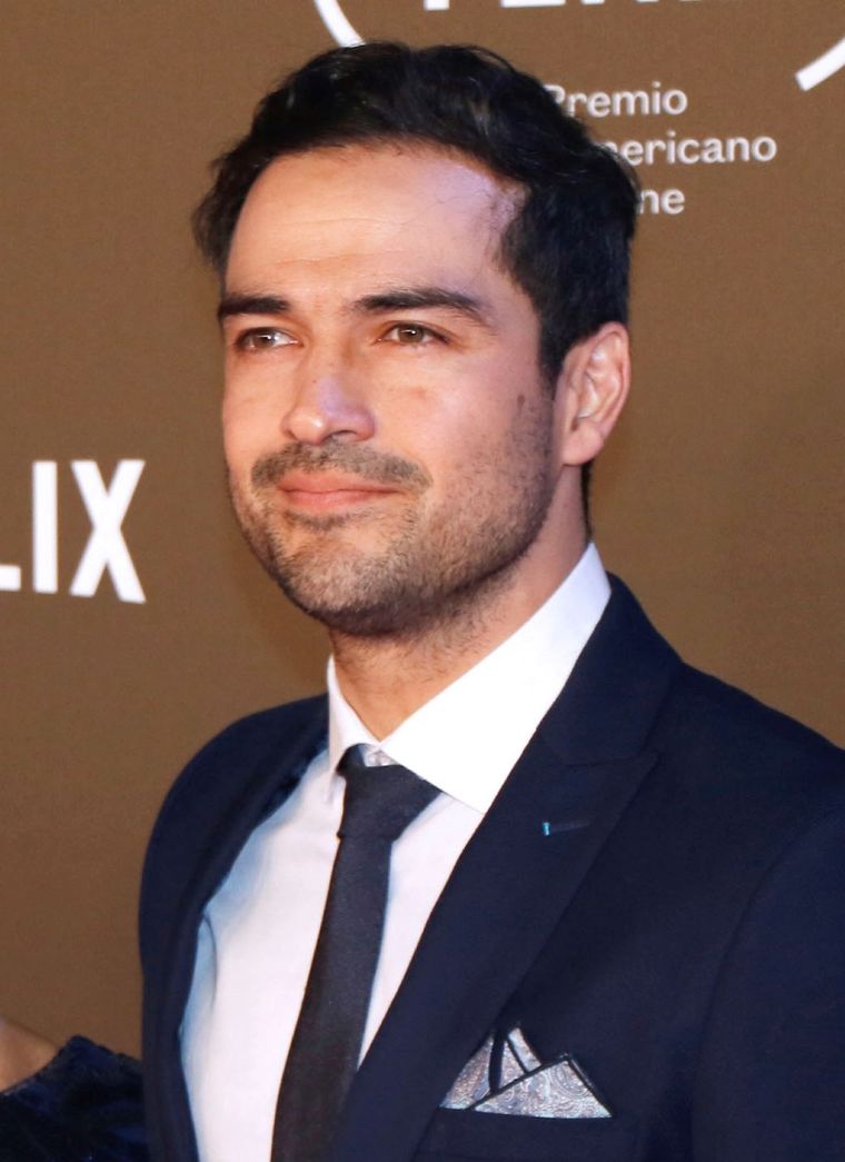 Alfonso Herrera estaría saliendo con Ana de la Reguera.
