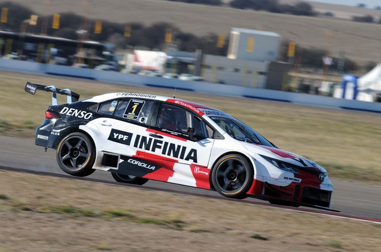 Rossi ganó en La Pampa y es el líder del campeonato Foto: Prensa Súper TC2000