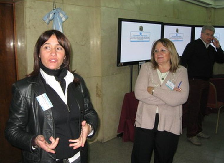 Toledo, Susana Fernández, las pantallas en blanco y Mario Granado. Foto: MDZ/Carlos Fernández