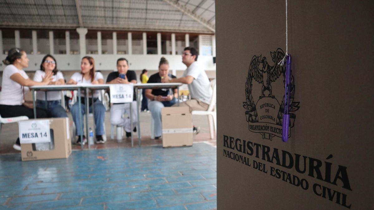 Gustavo Petro mostró su voto en las elecciones de Colombia: por qué no es ilegal