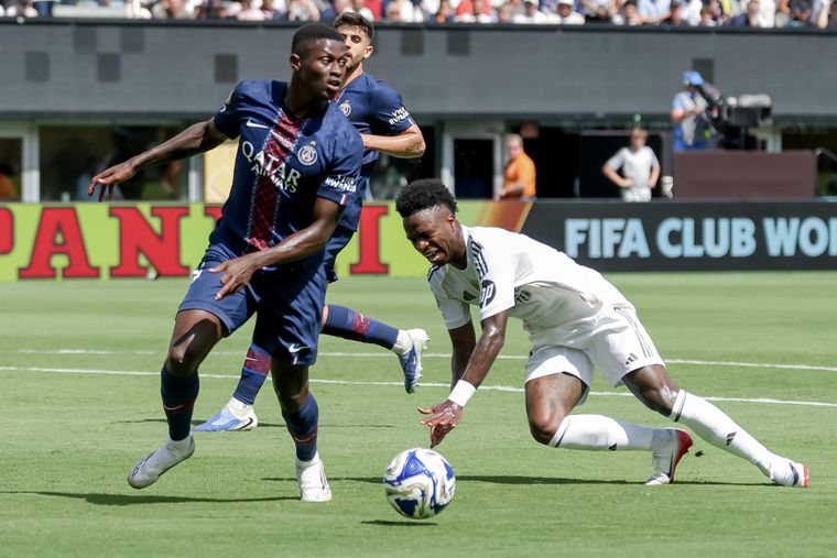 PSG goleó al Real Madrid en el MetLife Stadium de Nueva York.
