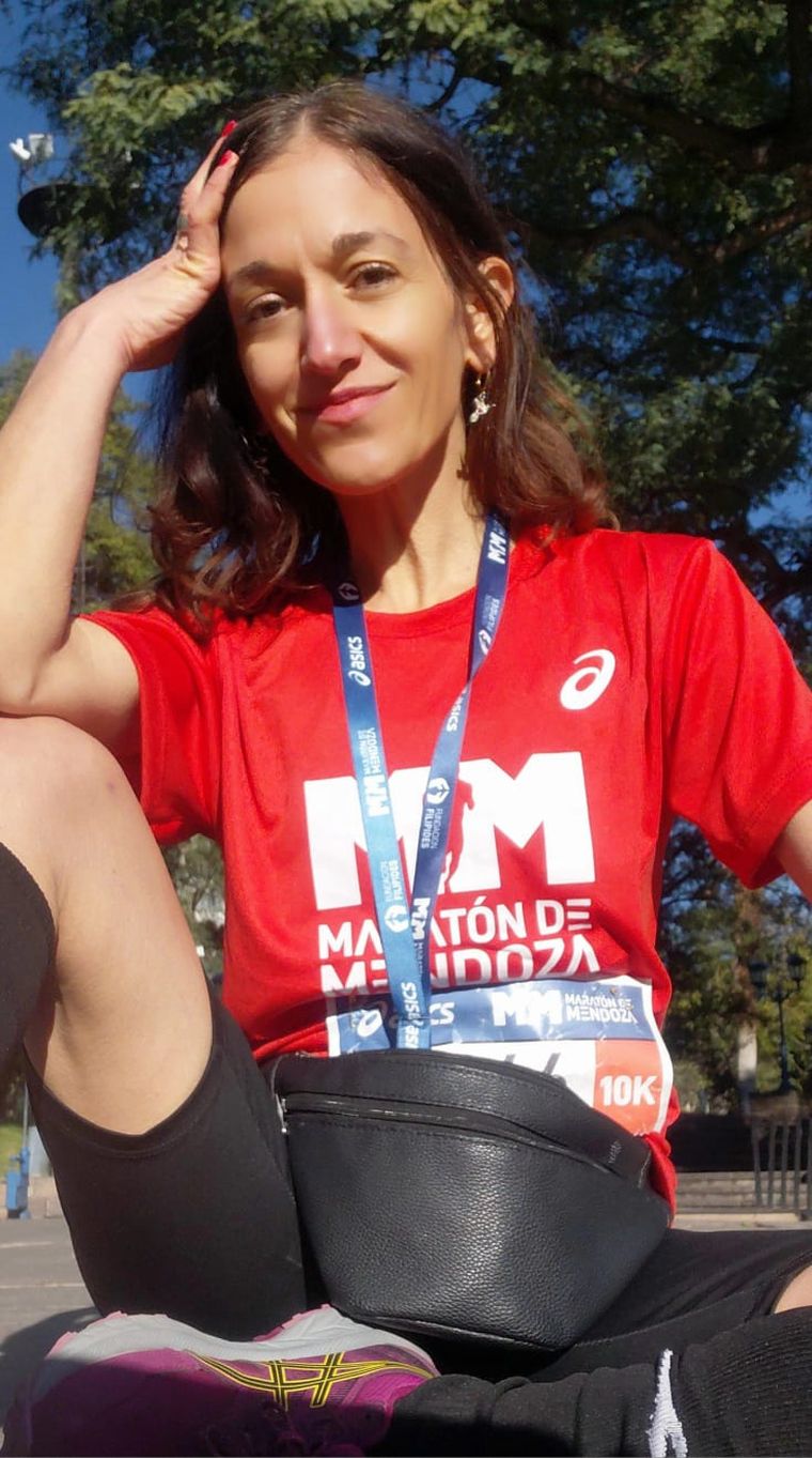 Laura Fiochetta es periodista en MDZ, lo dio todo en 10 km. Laura Fiochetta es periodista en MDZ, lo dio todo en 10 km.