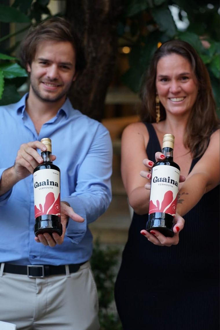 Los hermanos Fernanda Martino y Santiago Giovannetti. Los hermanos Fernanda Martino y Santiago Giovannetti.