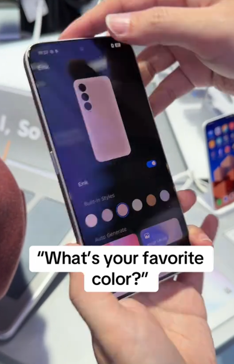 El sistema permite elegir manualmente entre 1600 colores o automatizar el cambio según el ritmo de la música o las llamadas. El sistema permite elegir manualmente entre 1600 colores o automatizar el cambio según el ritmo de la música o las llamadas.