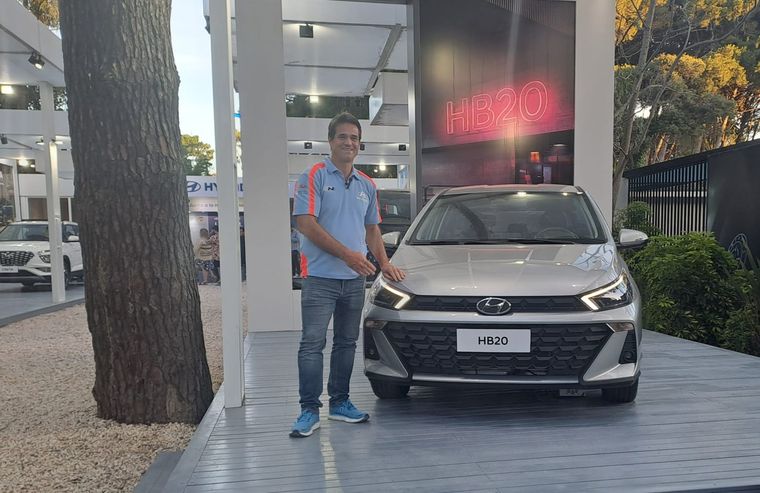 El Hyundai HB20 comenzó a venderse en la Argentina. El CEO de la marca, Ernesto Cavicchioli, explicó cómo se puede comercializar a un precio más competitivo.