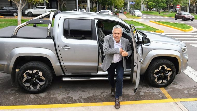 El gobernador Alfredo Cornejo. 
