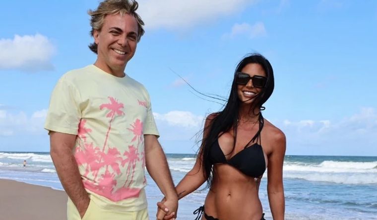 Cristian Castro reconoció que su novia argentina le maneja la economía. Foto: Captura Instagram