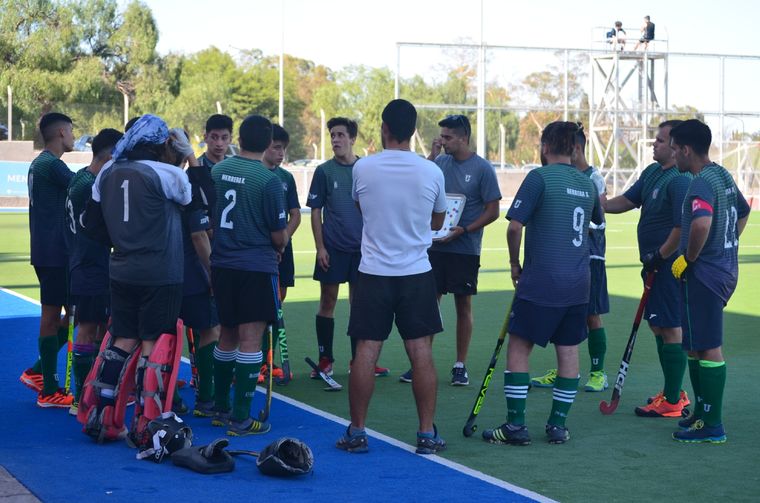 UNCuyo hockey Foto: Laura Zeier