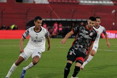 El Rojo y Barracas juegan en el Ducó. Foto: Prensa Barracas Central