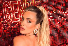 Camila Homs estrena su look protagonista del verano con sandalias tendencia Foto: Instagram Camila Homs estrena su look protagonista del verano con sandalias tendencia Foto: Instagram