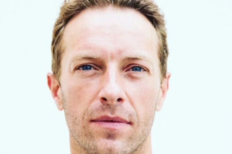 Estos son los famosos cantantes que tienen un llamativo grado de estudios.