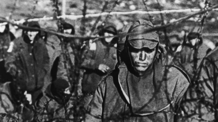 Malvinas Los ex militares están acusados de haber estaqueado y enterrado a soldados de su propia tropa.