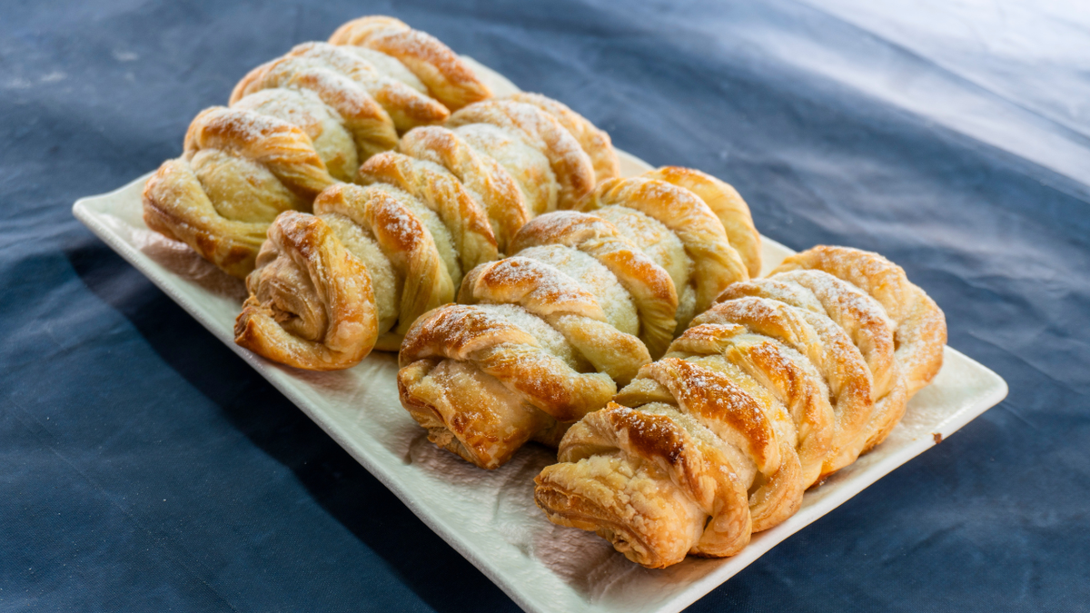 Receta de trenza de hojaldre: un dulce casero rápido