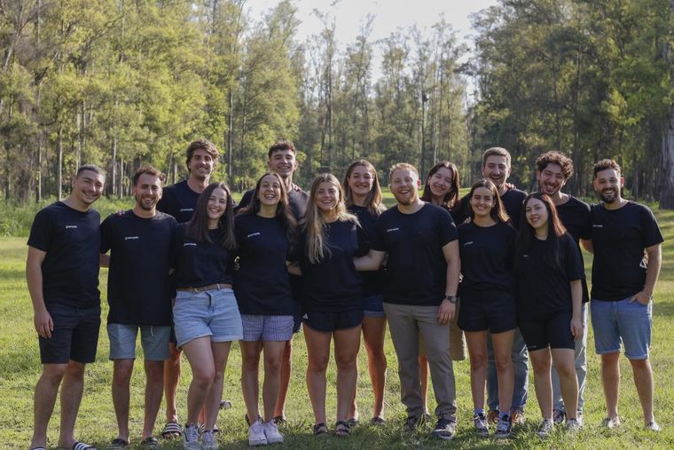El argentino Augusto Boretti junto al equipo de WeArePalta El argentino Augusto Boretti junto al equipo de WeArePalta