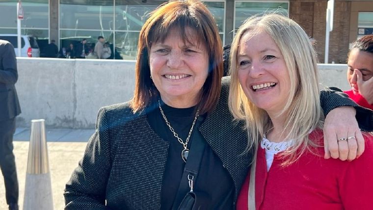 Hebe Casado junto a Patricia Bullrich Foto: Twitter @hebesil