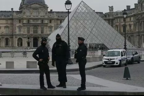 &nbsp;Museo del Louvre.