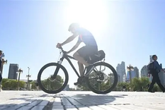 Este jueves se espera que sea el día de más calor en la ciudad. Este jueves se espera que sea el día de más calor en la ciudad.