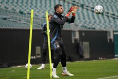 El Dibu comparó la Bombonera con el Monumental y encendió una inesperada polémica Foto: Instagram @emi_martinez26