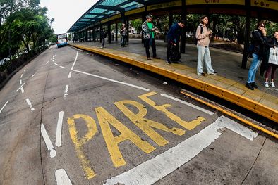MDZol | Paro de colectivos 1 6-5.jpg