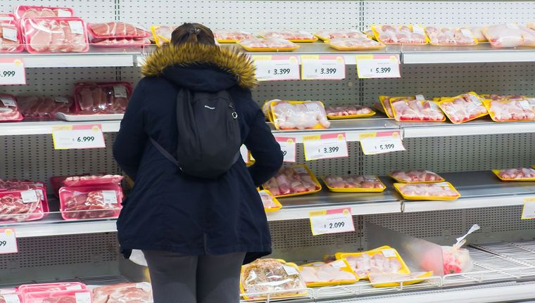 Los productos lácteos impulsaron la caída de precios de esta semana. Foto: Santiago Tagua/MDZ