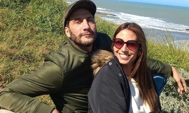 Luciano Cáceres respondió si abriría o no la pareja con Belén Riva Roy El actor sorprendió con su confesión en Socios del Espectáculo Foto: @belenrivayoga