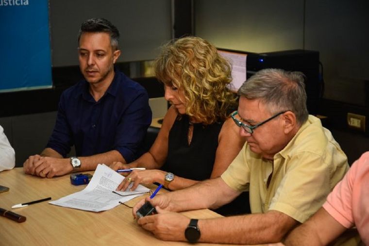 El Gobierno acordó con el gremio de los profesionales de la Salud. Foto: Mendoza Gobierno.